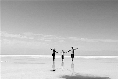 美元指数再创两年新低 人民币中间价报6.9902上调67点‘milan米兰app